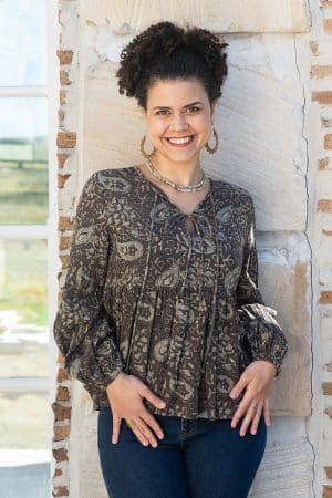 Womens, Indira blouse, long sleeve, 100% cotton, hand block print. In natural Kassis Mehndi print.