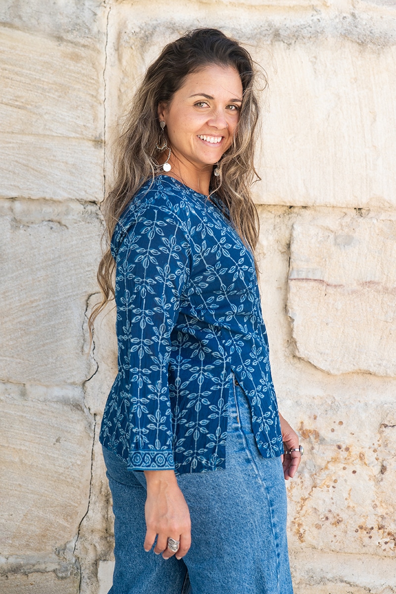 Womens, Mandalay blouse, 7/8 sleeve, 100% cotton, hand block print. In natural Indigo Rasa print.