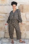 Womens, Morais blouse, full sleeve, and Sol Pant, 100% cotton, hand block print, hand stitched. In natural Kassis Raga