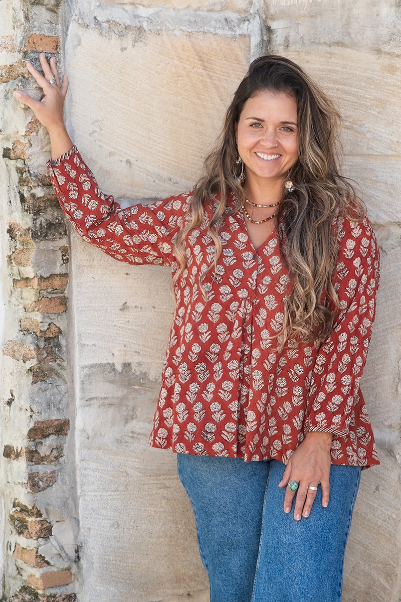 Womens, Kora blouse, full sleeve, 100% cotton, hand block print. In natural Begru rustic red Kalika print.