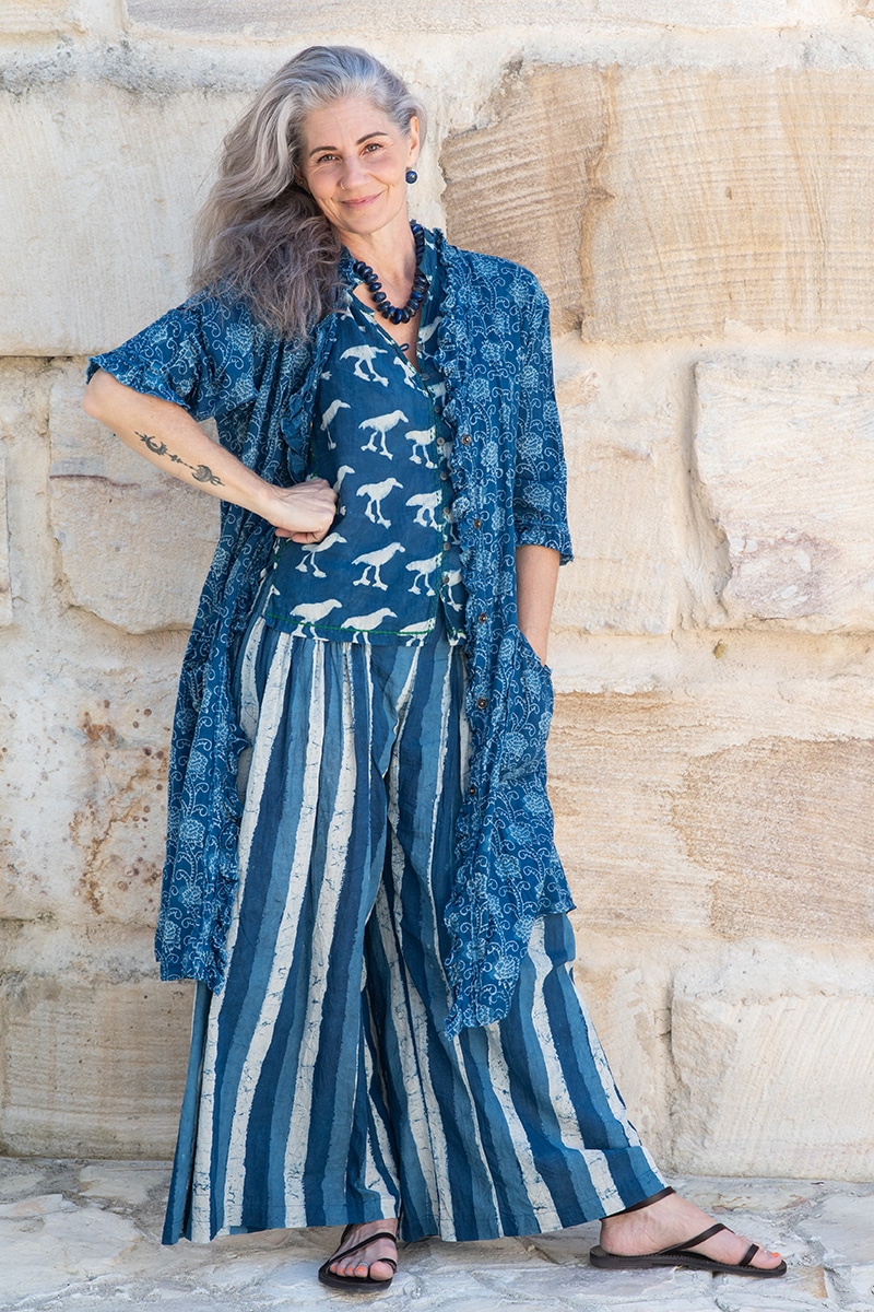 Womens, Shimla Coat, 7/8 sleeve, 100% cotton, hand block print. In natural Indigo Lila print.