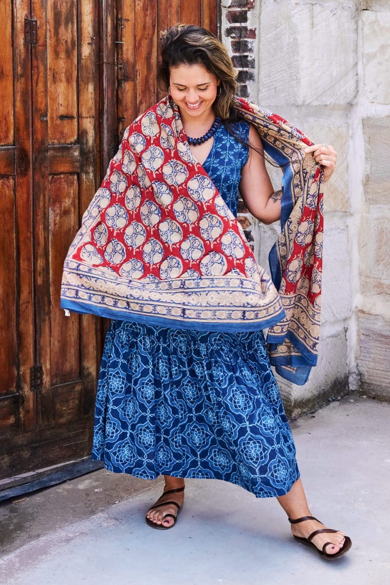 Sarong, 100% Cotton, hand block print. In tones of Red & Blue - Pomeray
