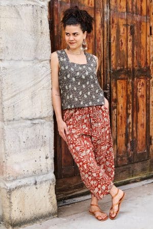 Womens, Sol Pant, Lola Top, 100% cotton, hand block print, hand stitched, in natural red Rubira, and natural dyed Kassis Raga