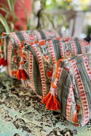 Home - Living - Wash Bag - Kumari
