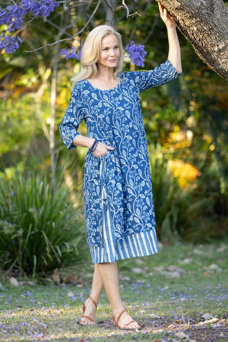 Womens, midi, Alakiki dress, sleeves, 100% Cotton, hand block print.In natural Indigo Suri print.