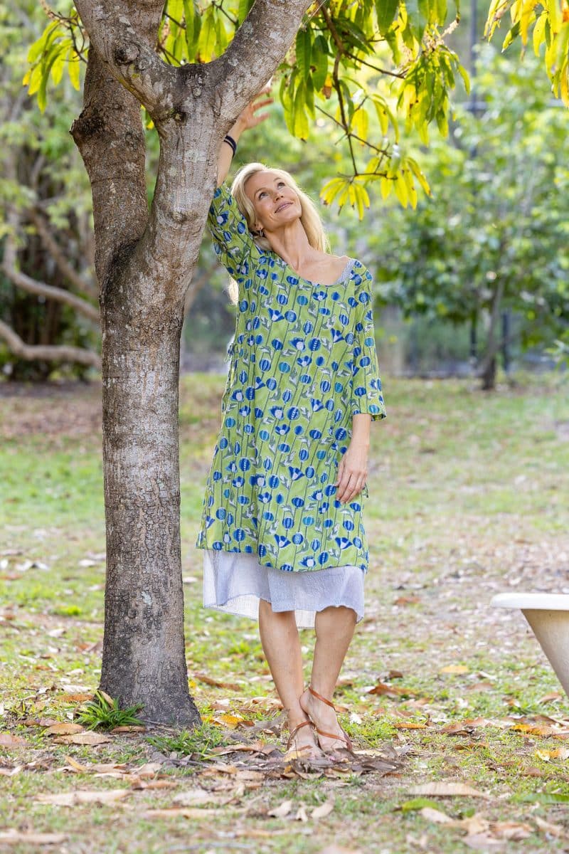 Womens, midi, Alakiki dress, sleeves, 100% Cotton, hand block print. In Summer Green - Verde.