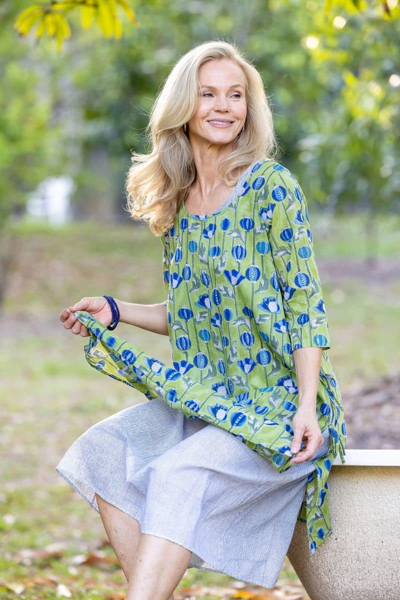 Womens, midi, Alakiki dress, sleeves, 100% Cotton, hand block print. In Summer Green - Verde.