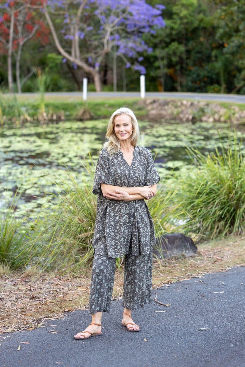 Womens, Element Collage, Pants & long blouse. 100% cotton, hand block print. In natural Kassis Raga print.