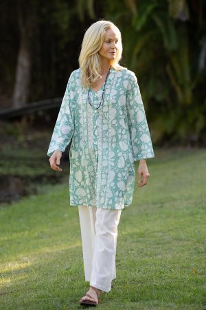 Womens, Leela tunic blouse, with sleeves, 100% cotton, hand block print. In soft green Mint.