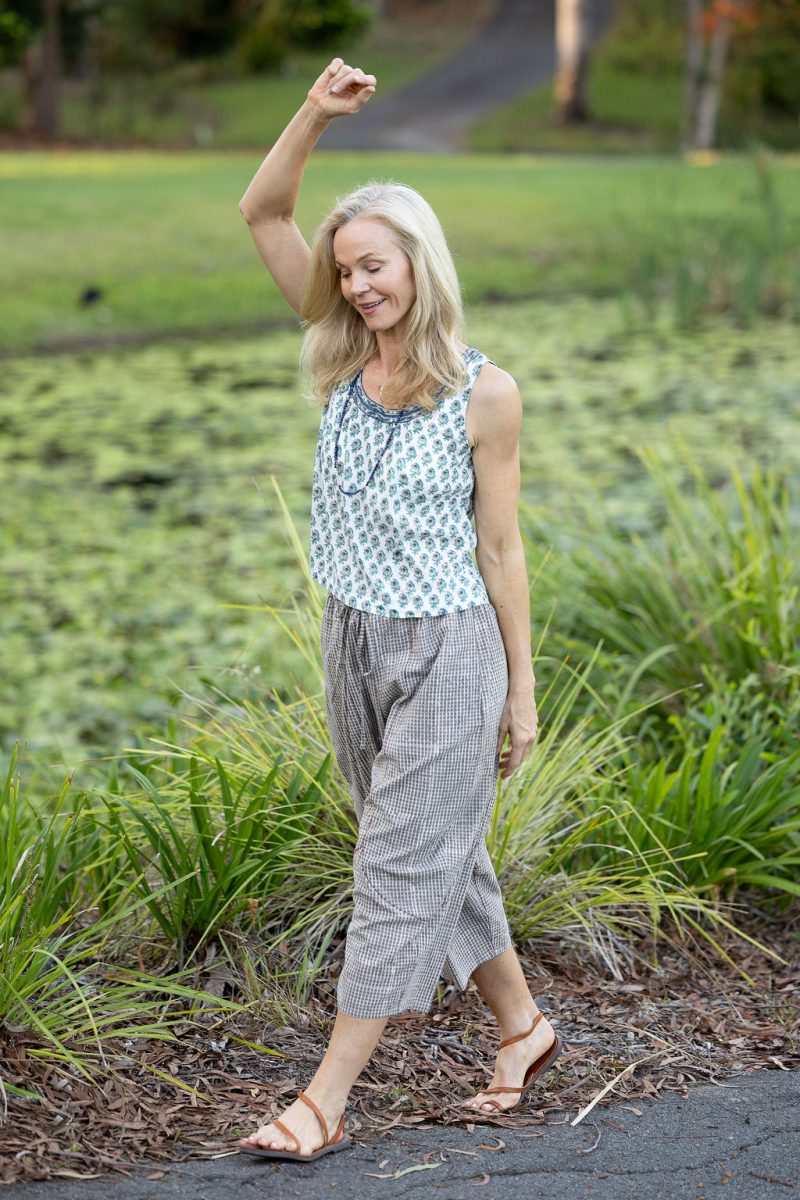 Womens Pants & Top, 100% Cotton, Hand Block Print, Summer. Sol Pants in Natural Kassis Check, Vayana top in Rhapsody.
