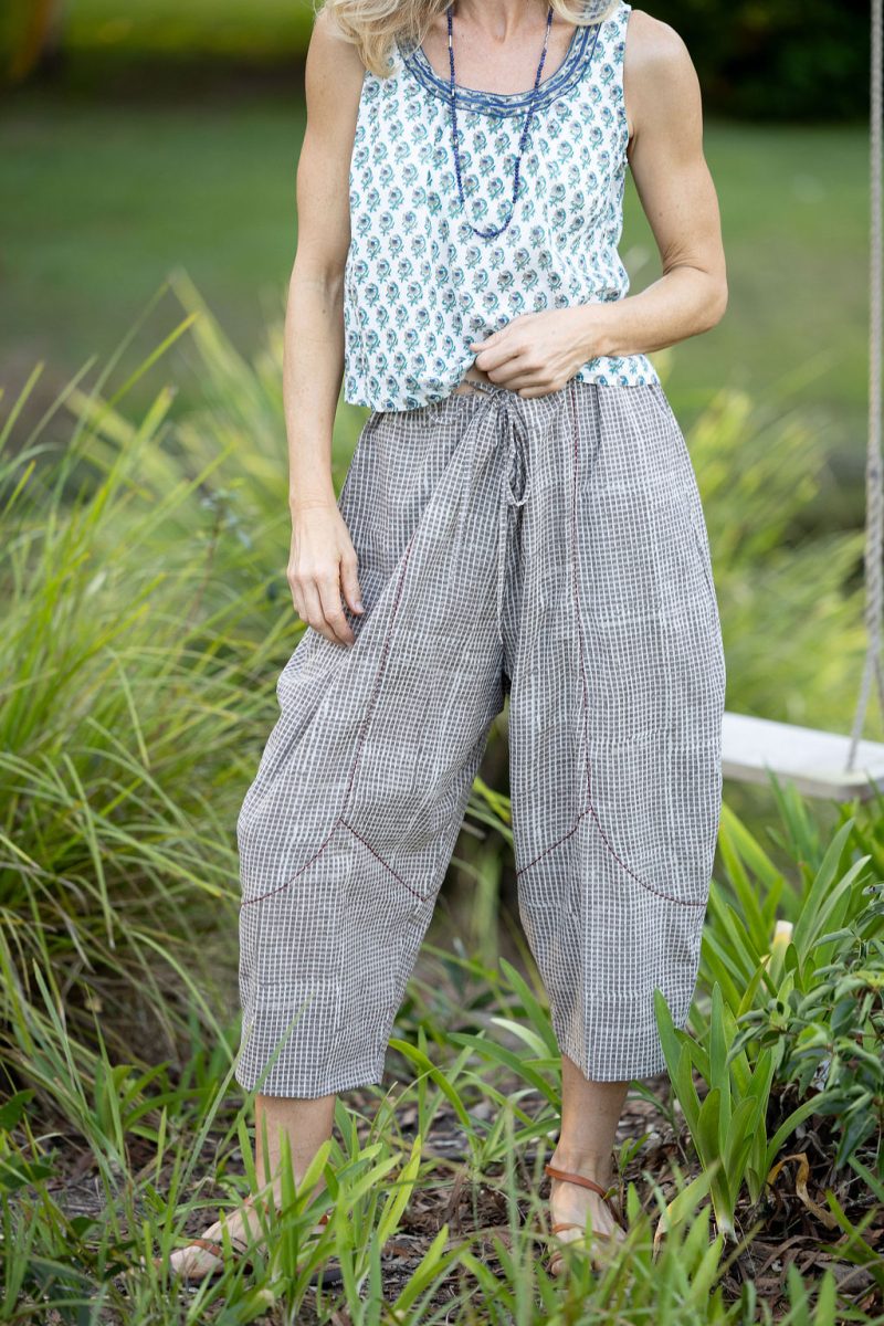 Womens Pants & Top, 100% Cotton, Hand Block Print, Summer. Sol Pants in Natural Kassis Check, Vayana top in Rhapsody.
