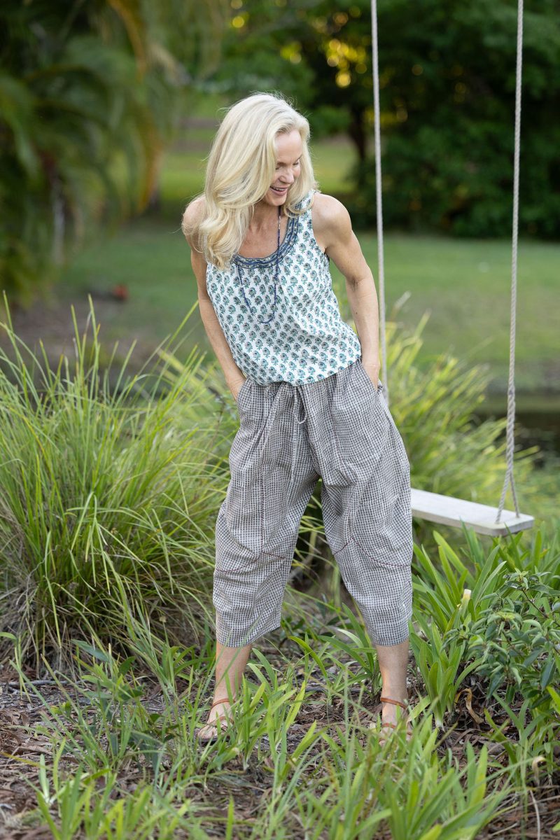 Womens Pants & Top, 100% Cotton, Hand Block Print, Summer. Sol Pants in Natural Kassis Check, Vayana top in Rhapsody.