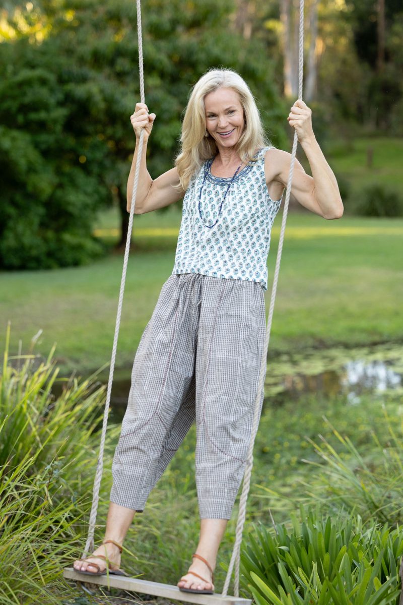 Womens Pants & Top, 100% Cotton, Hand Block Print, Summer. Sol Pants in Natural Kassis Check, Vayana top in Rhapsody.