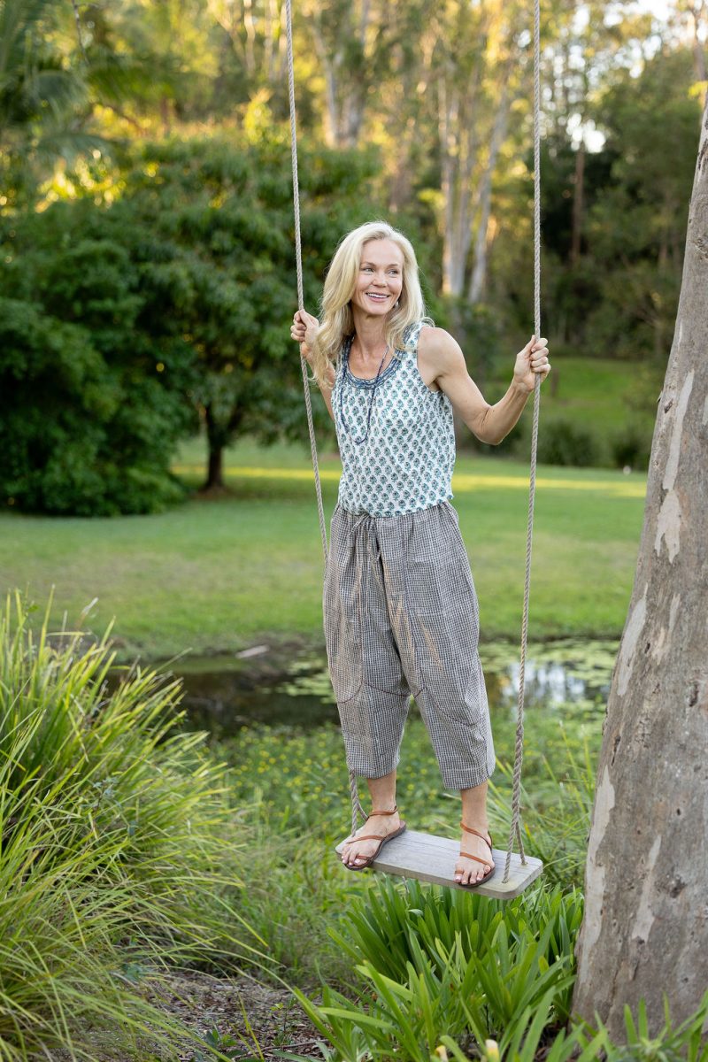 Womens Pants & Top, 100% Cotton, Hand Block Print, Summer. Sol Pants in Natural Kassis Check, Vayana top in Rhapsody.