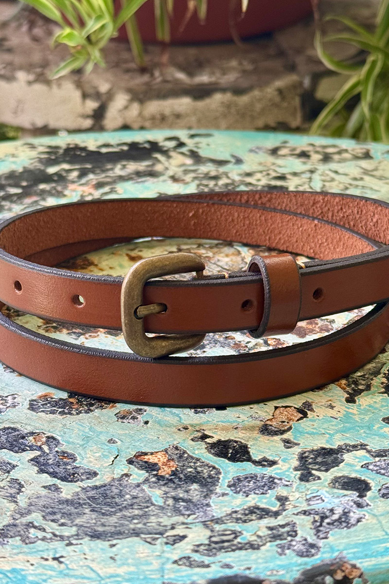Buffalo leather belt, slimline with a classic brass buckle