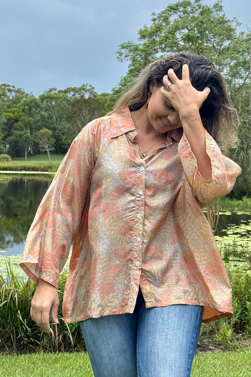 Womens, Vintage Sari Amira blouse, Silk, Apricot tones, Coral