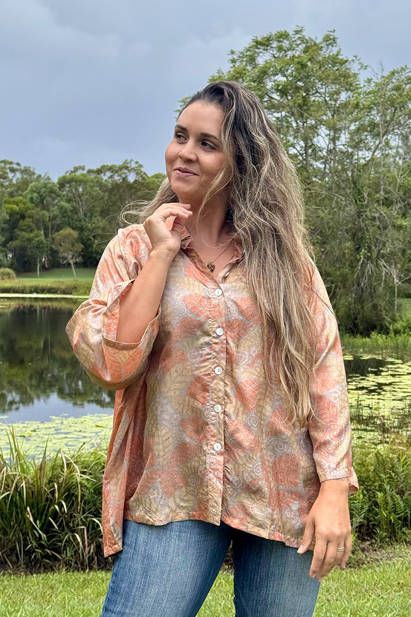 Womens, Vintage Sari Amira blouse, Silk, Apricot tones, Coral